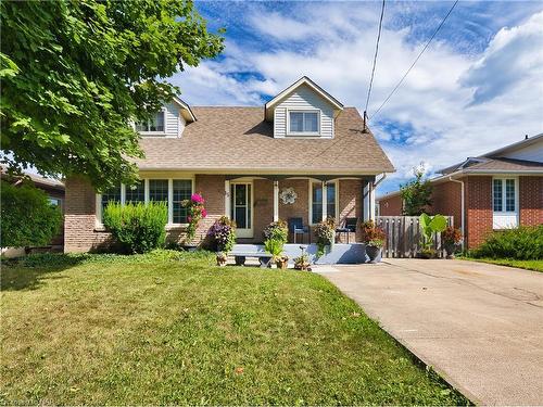 15 Stonegate Drive, St. Catharines, ON - Outdoor With Deck Patio Veranda With Facade