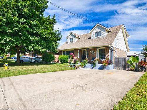 15 Stonegate Drive, St. Catharines, ON - Outdoor With Facade