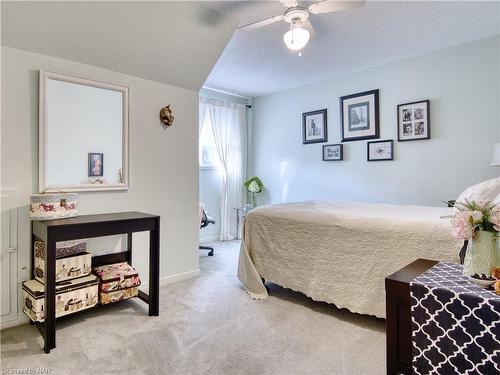 15 Stonegate Drive, St. Catharines, ON - Indoor Photo Showing Bedroom