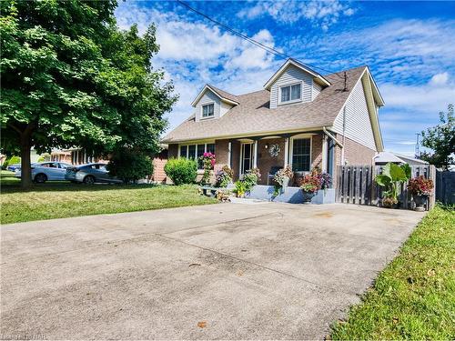 15 Stonegate Drive, St. Catharines, ON - Outdoor