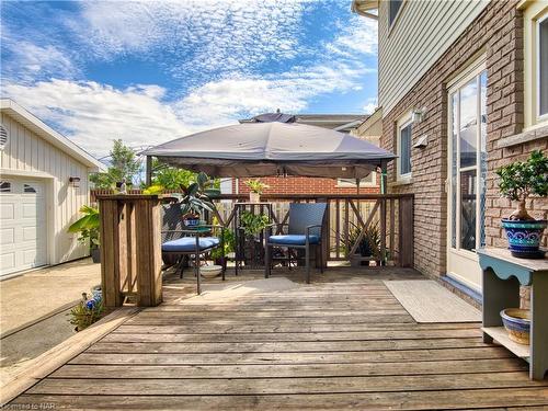 15 Stonegate Drive, St. Catharines, ON - Outdoor With Deck Patio Veranda With Exterior