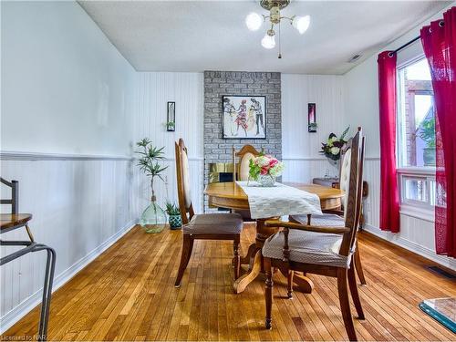 15 Stonegate Drive, St. Catharines, ON - Indoor Photo Showing Dining Room