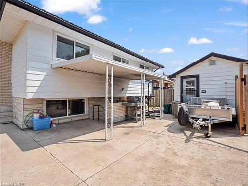 4138 Brookdale Drive, Niagara Falls, ON - Outdoor With Deck Patio Veranda With Exterior