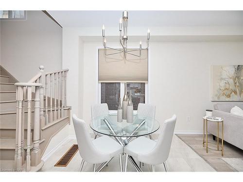 7821 Dockweed Drive, Niagara Falls, ON - Indoor Photo Showing Dining Room