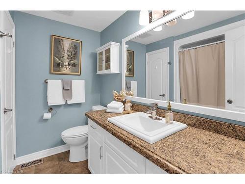 8 Kilkenny Drive, St. Catharines, ON - Indoor Photo Showing Bathroom