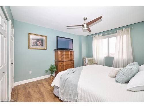 1204-15 Towering Heights Boulevard, St. Catharines, ON - Indoor Photo Showing Bedroom