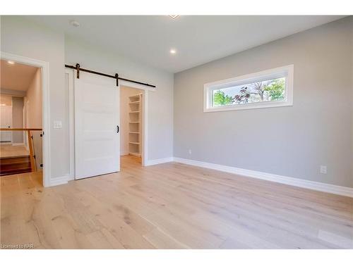 45A Lakeshore Road, St. Catharines, ON - Indoor Photo Showing Other Room