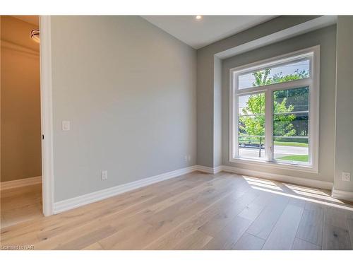 45A Lakeshore Road, St. Catharines, ON - Indoor Photo Showing Other Room