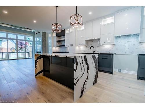 45A Lakeshore Road, St. Catharines, ON - Indoor Photo Showing Kitchen With Upgraded Kitchen