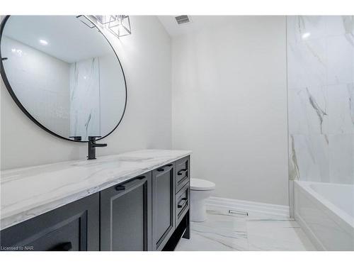 45C Lakeshore Road, St. Catharines, ON - Indoor Photo Showing Bathroom