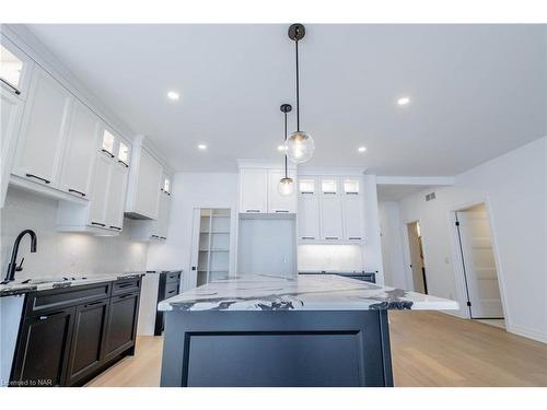 45C Lakeshore Road, St. Catharines, ON - Indoor Photo Showing Kitchen With Upgraded Kitchen