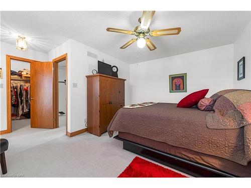 19-2720 Mewburn Road, Niagara Falls, ON - Indoor Photo Showing Bedroom