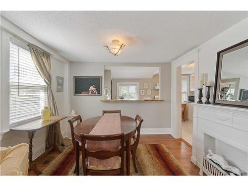 18 Rose Street, St. Catharines, ON - Indoor Photo Showing Dining Room