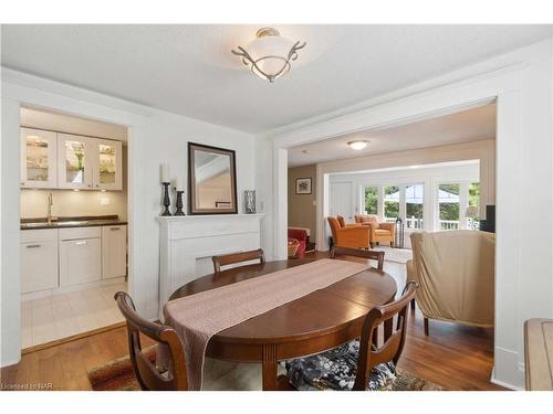 18 Rose Street, St. Catharines, ON - Indoor Photo Showing Dining Room