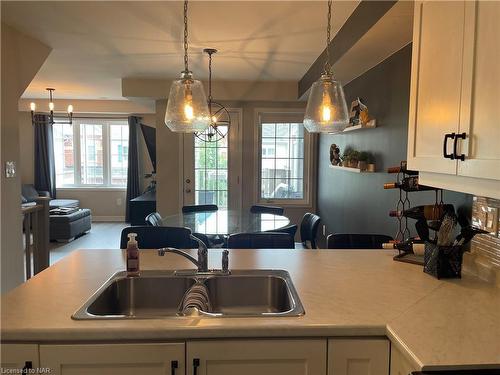 61-22 Spring Creek Drive, Waterdown, ON - Indoor Photo Showing Kitchen With Double Sink