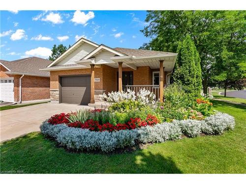 7949 Grossi Court, Niagara Falls, ON - Outdoor With Deck Patio Veranda