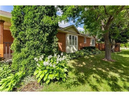 7949 Grossi Court, Niagara Falls, ON - Outdoor