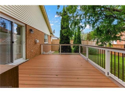 7949 Grossi Court, Niagara Falls, ON - Outdoor With Deck Patio Veranda With Exterior