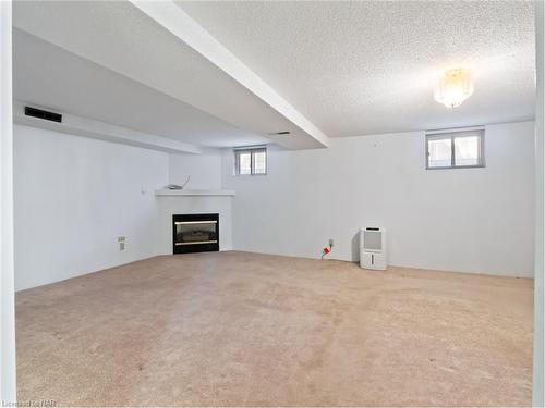 58 Elmwood Avenue, Welland, ON - Indoor With Fireplace