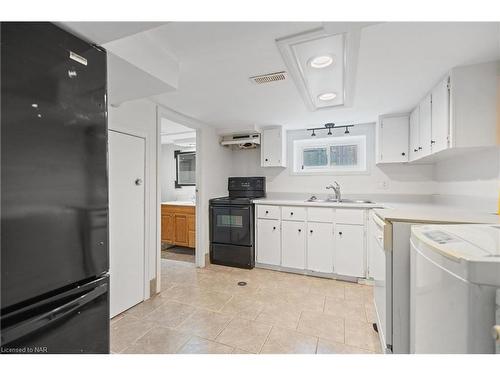 45 Ivy Avenue, St. Catharines, ON - Indoor Photo Showing Kitchen With Double Sink