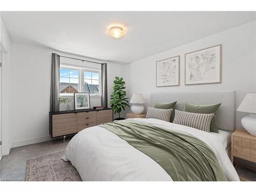 21 Marshall Lane Lane, St. Catharines, ON - Indoor Photo Showing Bedroom