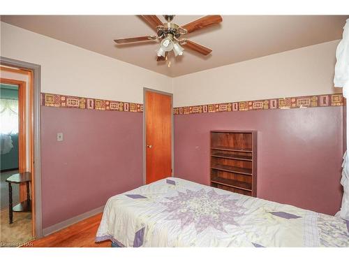 66 Summit Avenue, Welland, ON - Indoor Photo Showing Bedroom