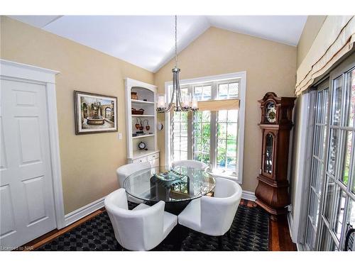 55 Highland Avenue, St. Catharines, ON - Indoor Photo Showing Dining Room