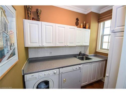 55 Highland Avenue, St. Catharines, ON - Indoor Photo Showing Laundry Room