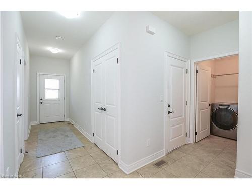 Th 10-678 Line 2 Road, Virgil, ON - Indoor Photo Showing Other Room