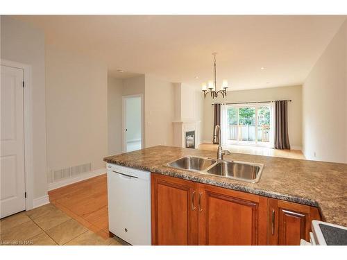 Th 10-678 Line 2 Road, Virgil, ON - Indoor Photo Showing Kitchen With Double Sink