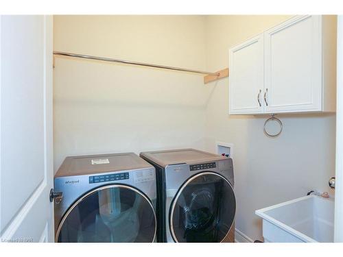 Th 10-678 Line 2 Road, Virgil, ON - Indoor Photo Showing Laundry Room