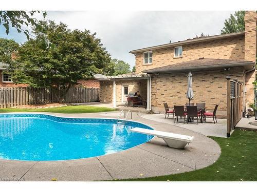 46 Millbridge Cres Crescent, Fonthill, ON - Outdoor With In Ground Pool With Backyard