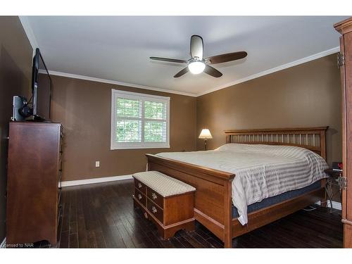 46 Millbridge Cres Crescent, Fonthill, ON - Indoor Photo Showing Bedroom