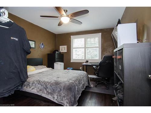 46 Millbridge Cres Crescent, Fonthill, ON - Indoor Photo Showing Bedroom