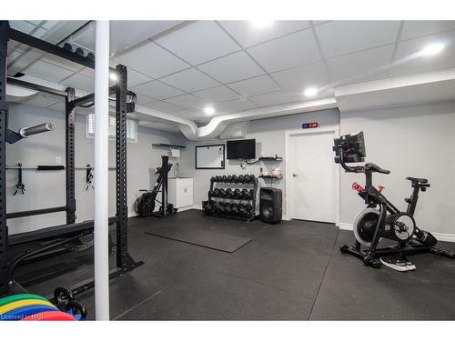 46 Millbridge Cres Crescent, Fonthill, ON - Indoor Photo Showing Gym Room