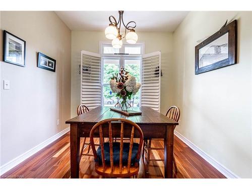 3328 Dustan Street, Vineland Station, ON - Indoor Photo Showing Dining Room