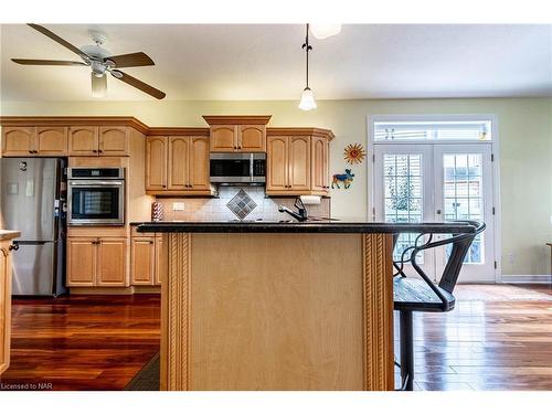 3328 Dustan Street, Vineland Station, ON - Indoor Photo Showing Kitchen