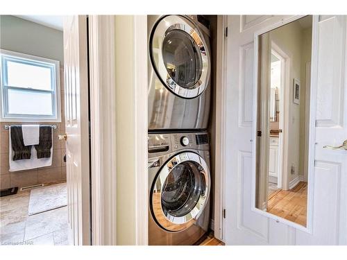 3328 Dustan Street, Vineland Station, ON - Indoor Photo Showing Laundry Room