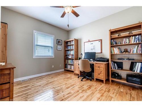 3328 Dustan Street, Vineland Station, ON - Indoor Photo Showing Office