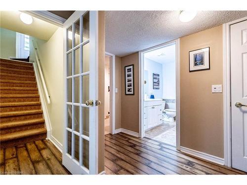 3328 Dustan Street, Vineland Station, ON - Indoor Photo Showing Other Room