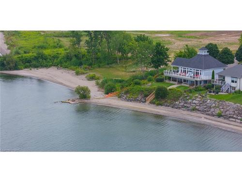 3328 Dustan Street, Vineland Station, ON - Outdoor With Body Of Water With View