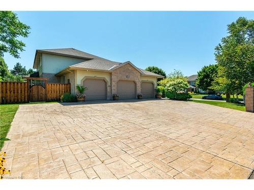 7775 St. Augustine Drive, Niagara Falls, ON - Outdoor