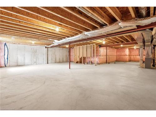 7-300 Richmond Street, Thorold, ON - Indoor Photo Showing Basement