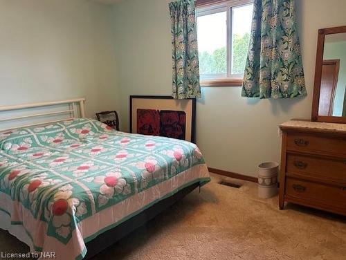 3284 Tramore Crescent, Niagara Falls, ON - Indoor Photo Showing Bedroom