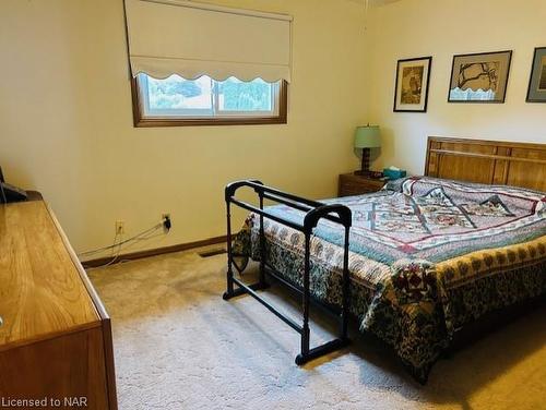 3284 Tramore Crescent, Niagara Falls, ON - Indoor Photo Showing Bedroom