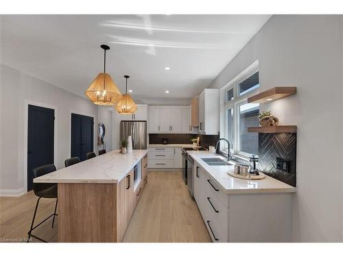 2-300 Richmond Street, Thorold, ON - Indoor Photo Showing Kitchen With Double Sink