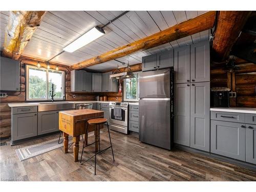 1622 Bertie Street, Fort Erie, ON - Indoor Photo Showing Kitchen