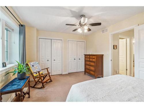 12 Flynn Court, St. Catharines, ON - Indoor Photo Showing Bedroom