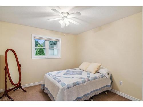 12 Flynn Court, St. Catharines, ON - Indoor Photo Showing Bedroom