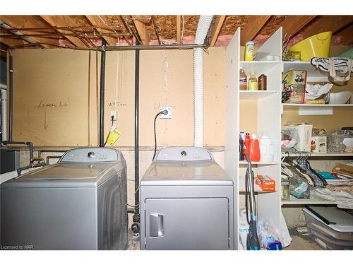 7395 Alex Avenue, Niagara Falls, ON - Indoor Photo Showing Laundry Room